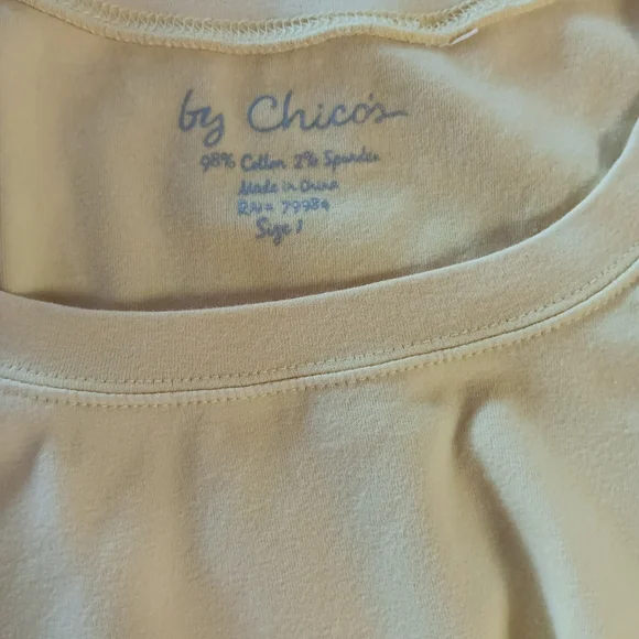 Chico's Soft Yellow Long Sleeve Top, Size 1 - Picture 4 of 4